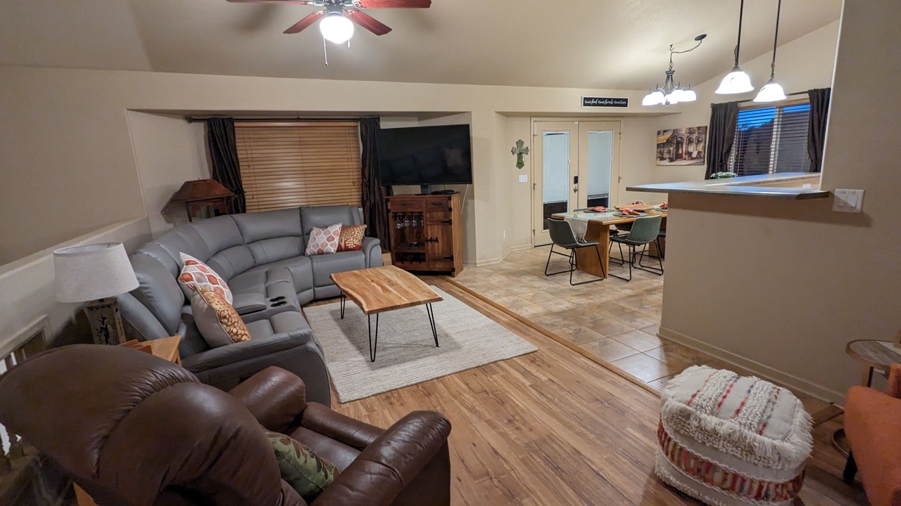 Photo of Livingroom in Pueblo West
