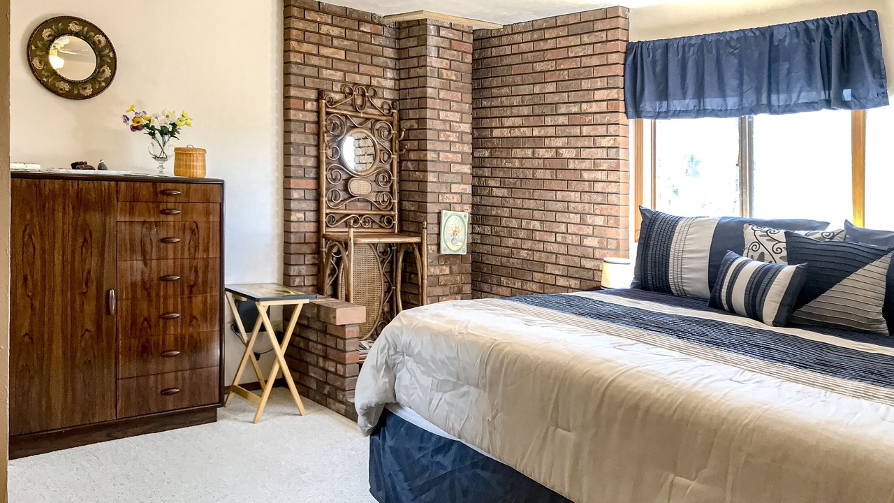 Photo of Bedroom in Alpine Village