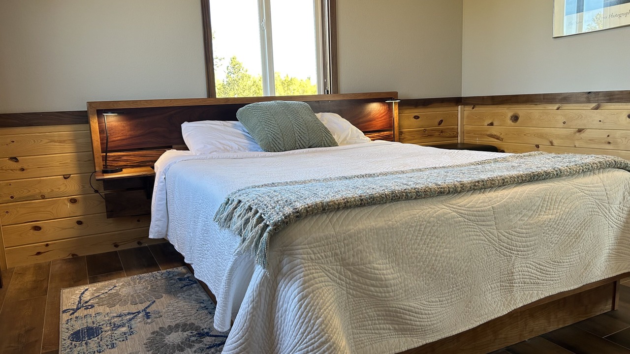 Photo of Bedroom in Indian Mountain