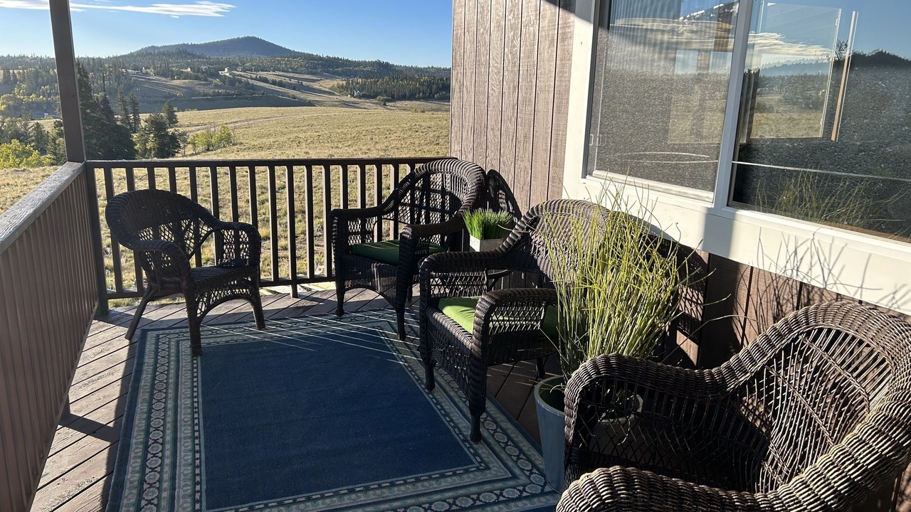 Photo of Patio Balcony in Indian Mountain