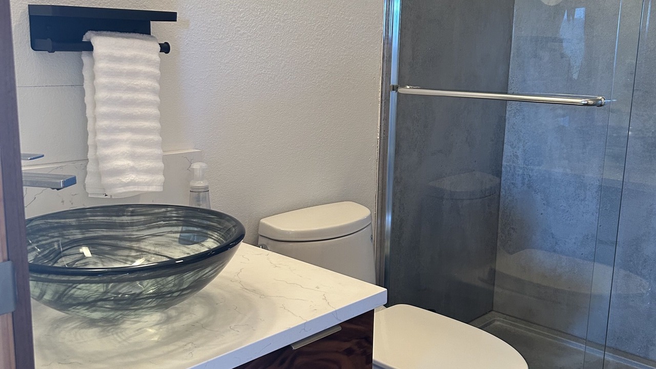 Photo of Bathroom in Indian Mountain