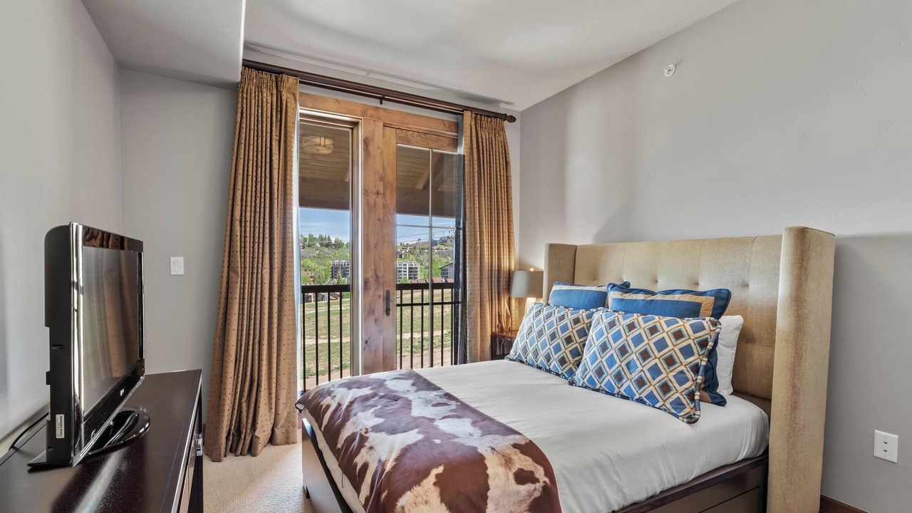 Photo of Bedroom in Steamboat Springs