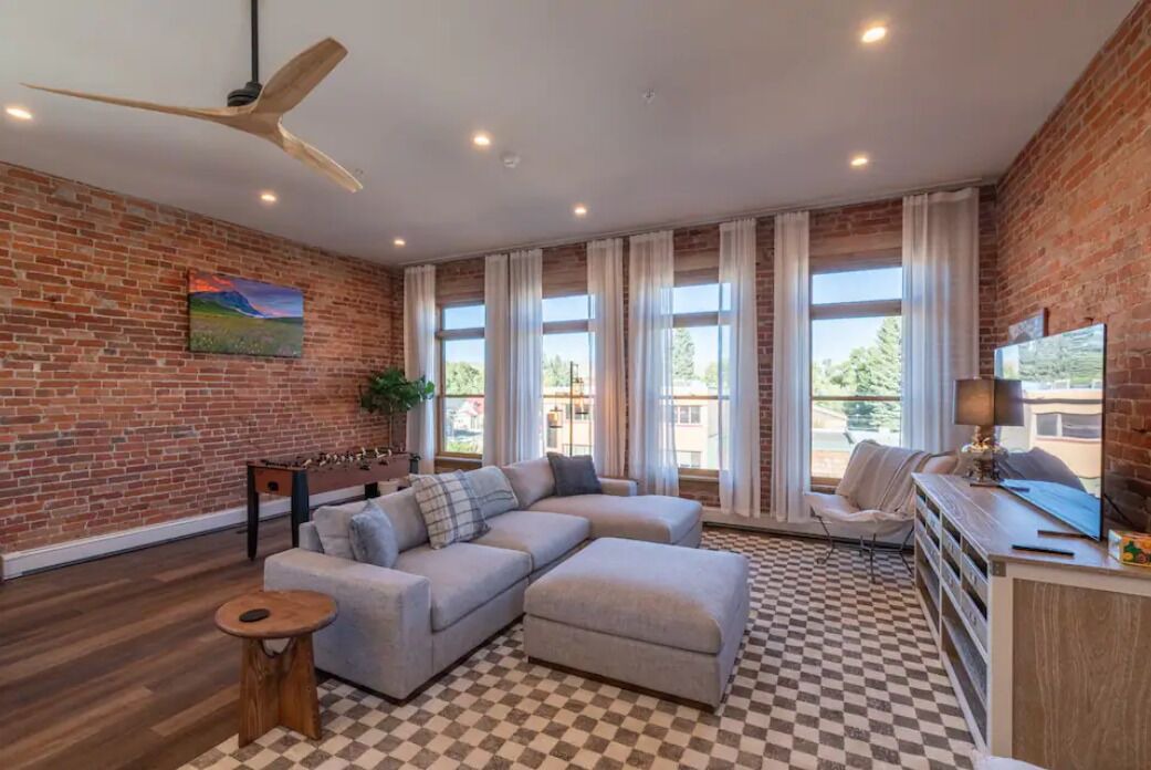 Photo of Livingroom in Gunnison