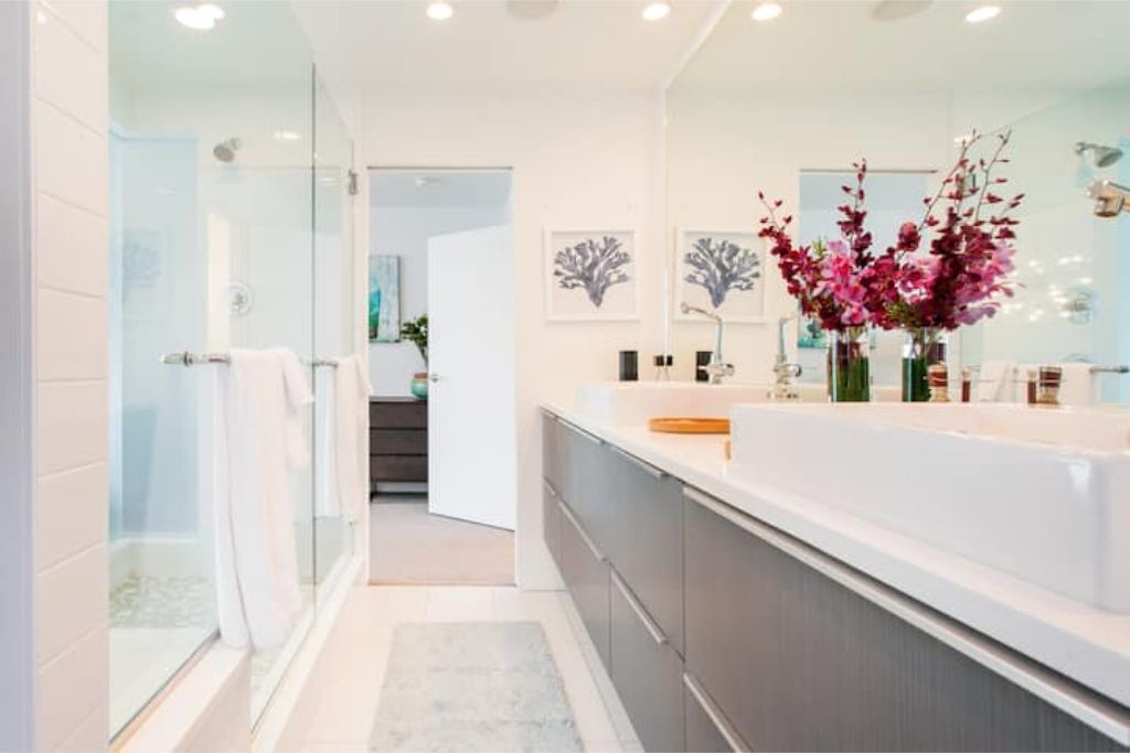Photo of Bathroom in Highland