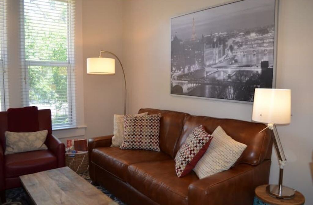 Photo of Livingroom in Five Points