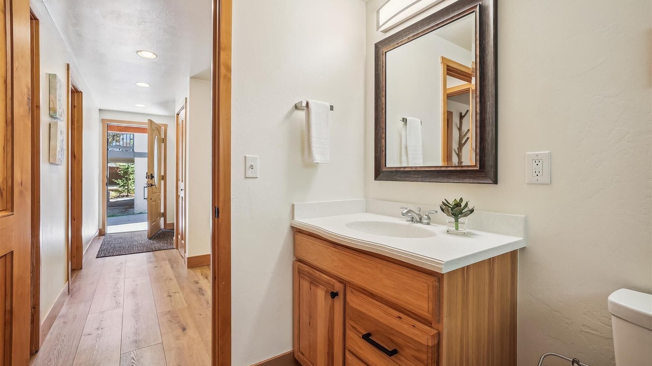 Photo of Bathroom in Warrior's Mark West