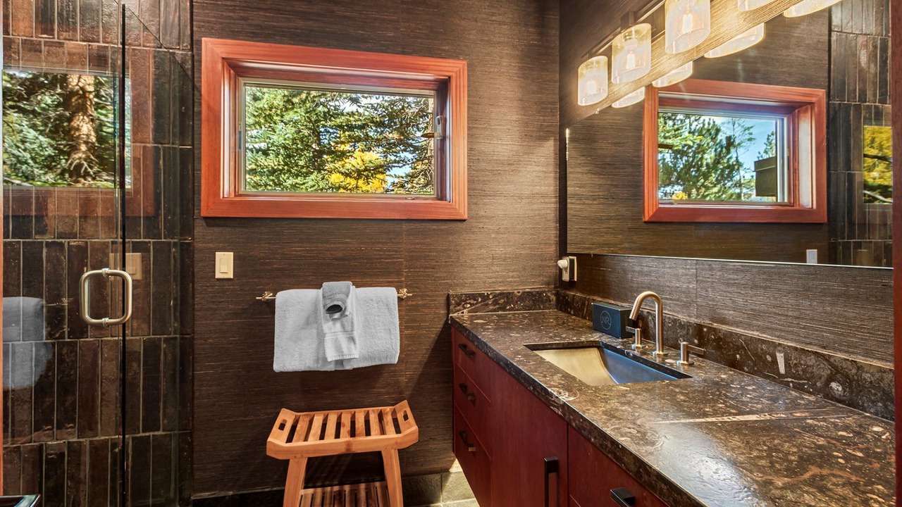 Photo of Bathroom in Weisshorn