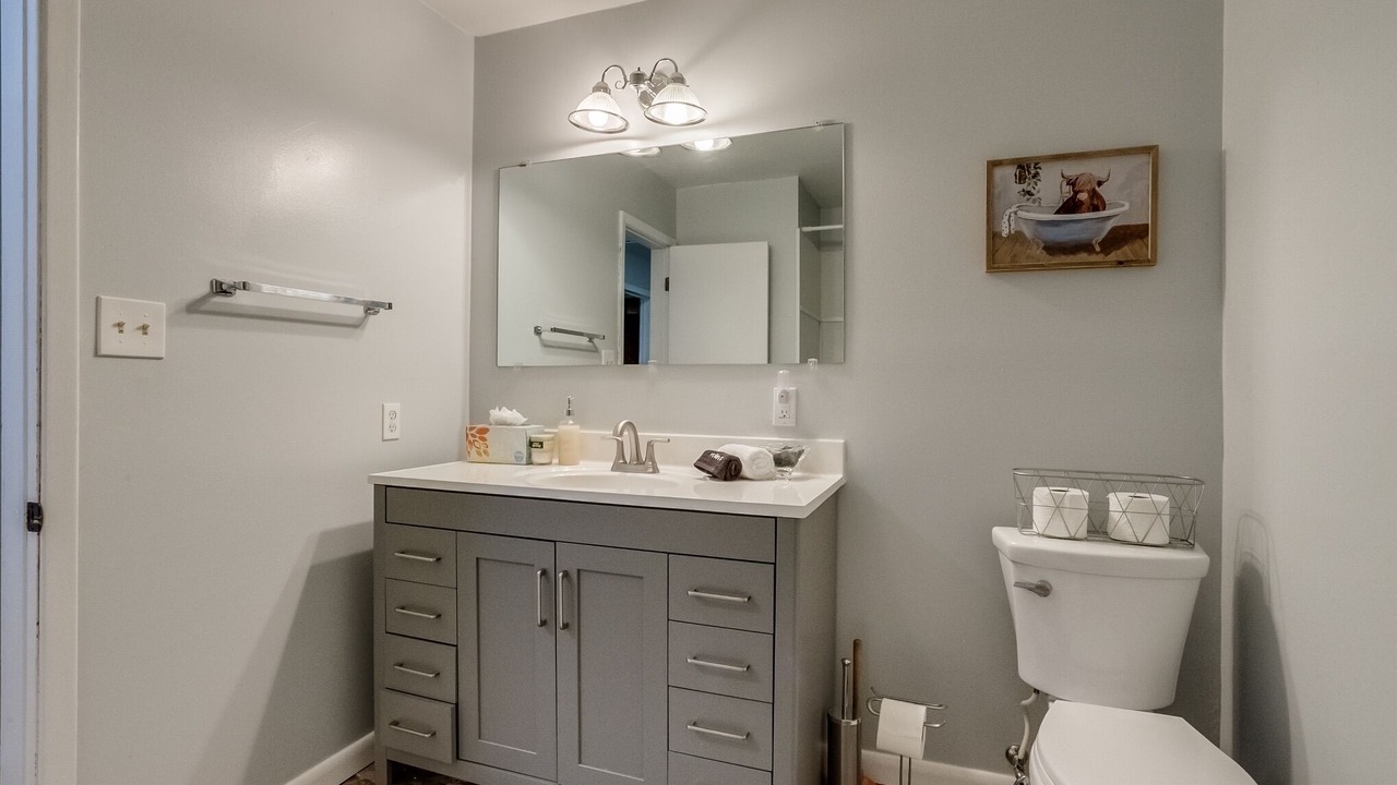 Photo of Bathroom in Applewood Villages