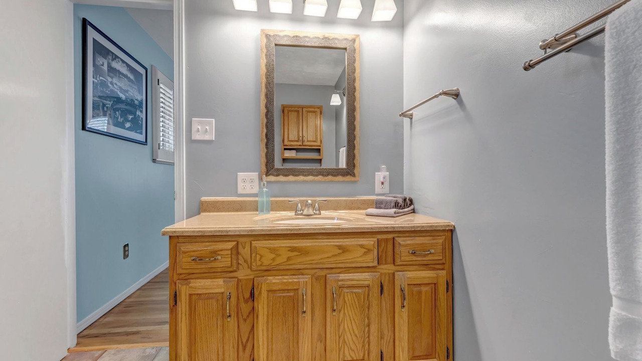 Photo of Bathroom in Applewood Villages