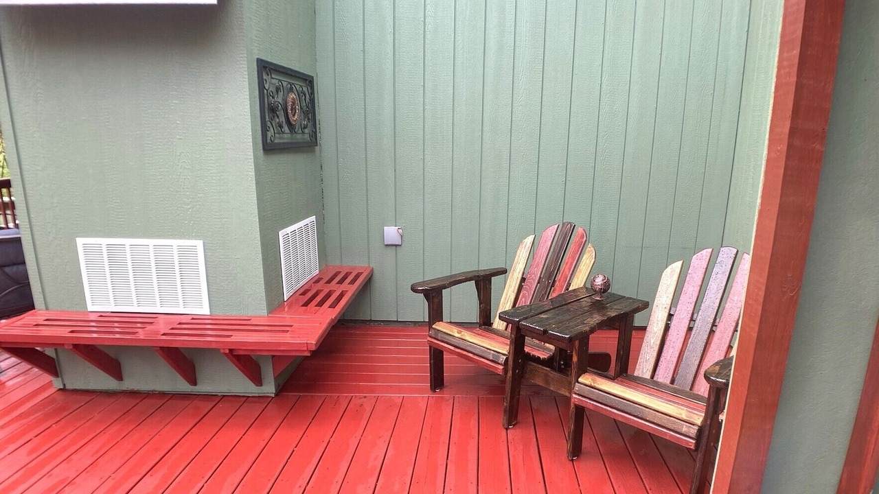 Photo of Patio Balcony in Shadow Mountain