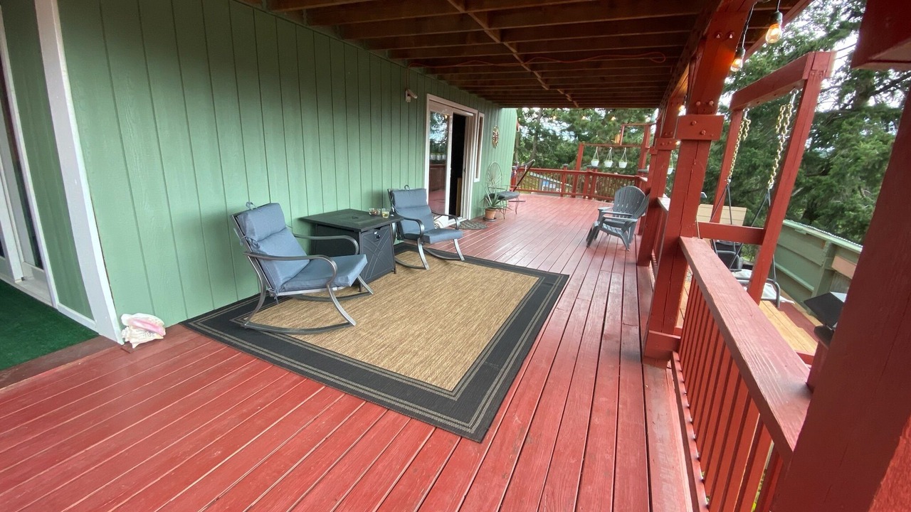 Photo of Patio Balcony in Shadow Mountain