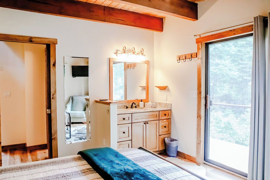 Photo of Bedroom in Ridgway