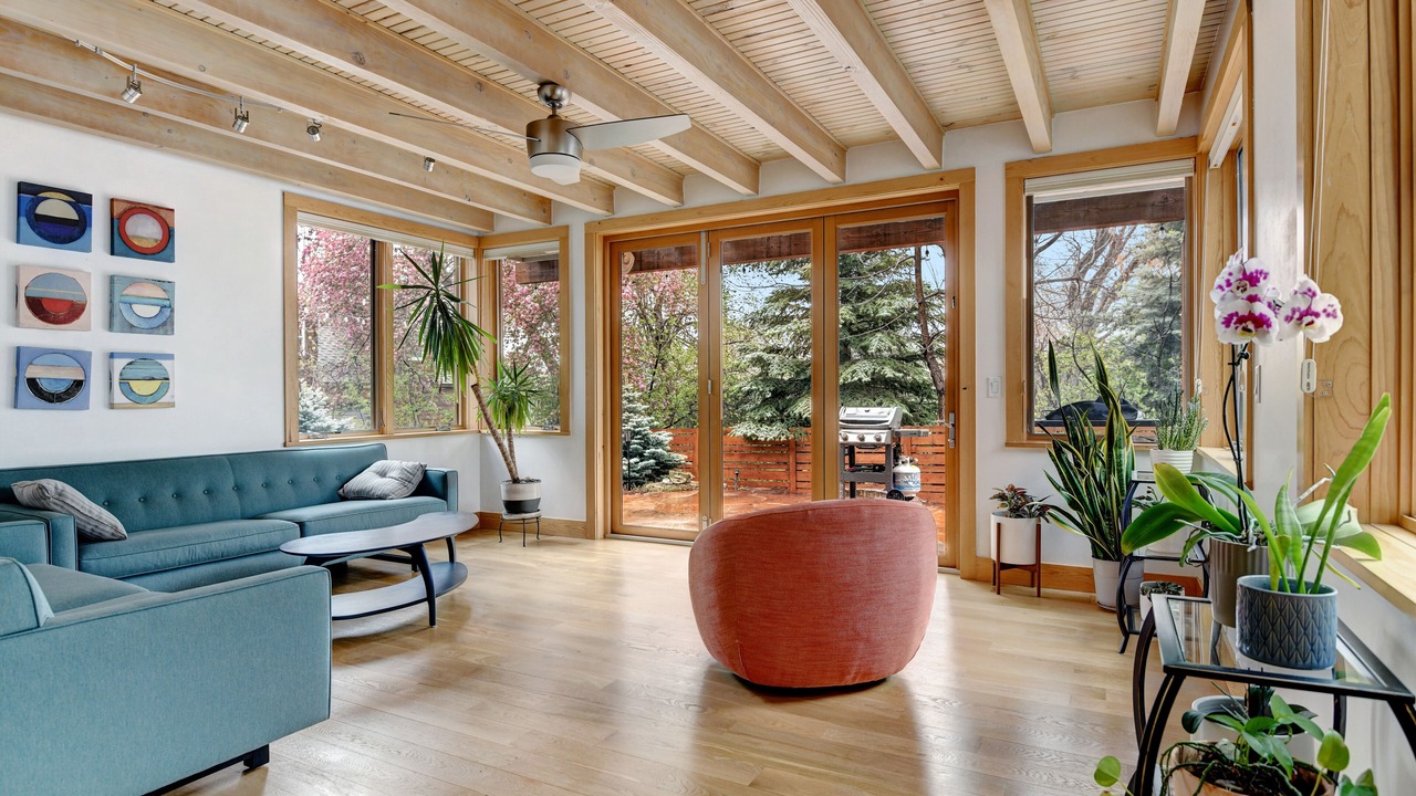 Photo of Livingroom in Louisville