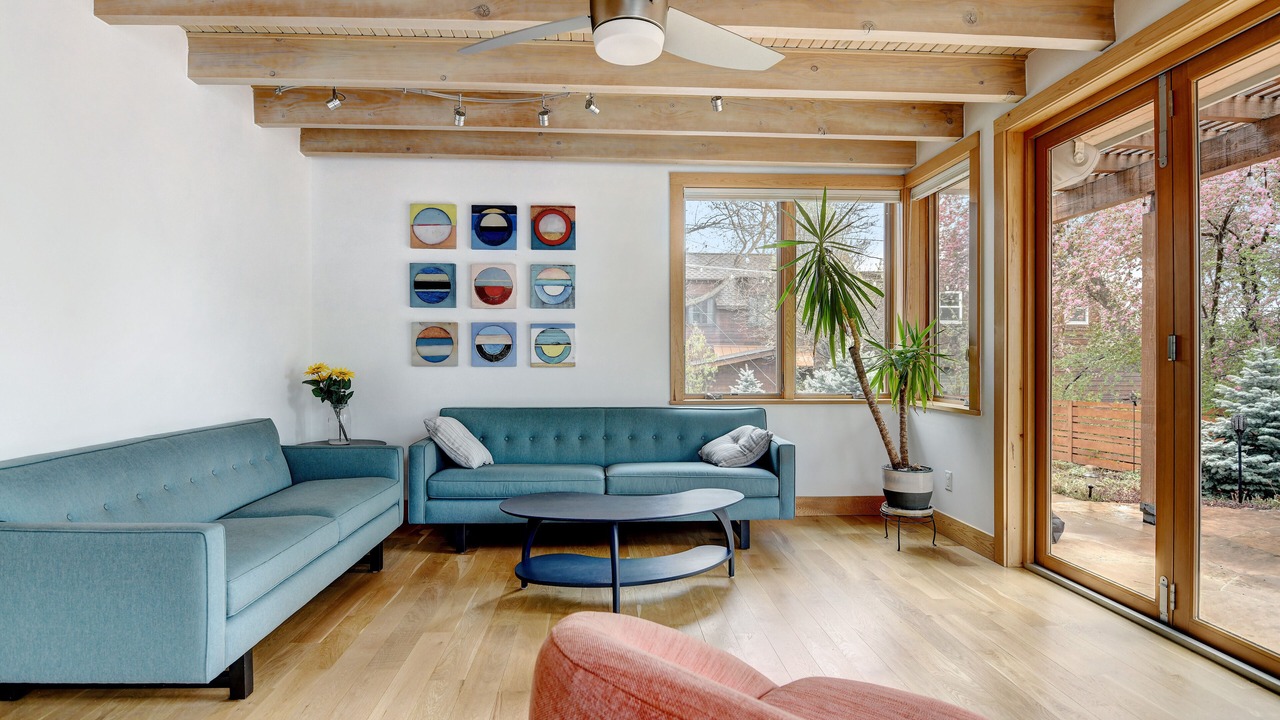 Photo of Livingroom in Louisville