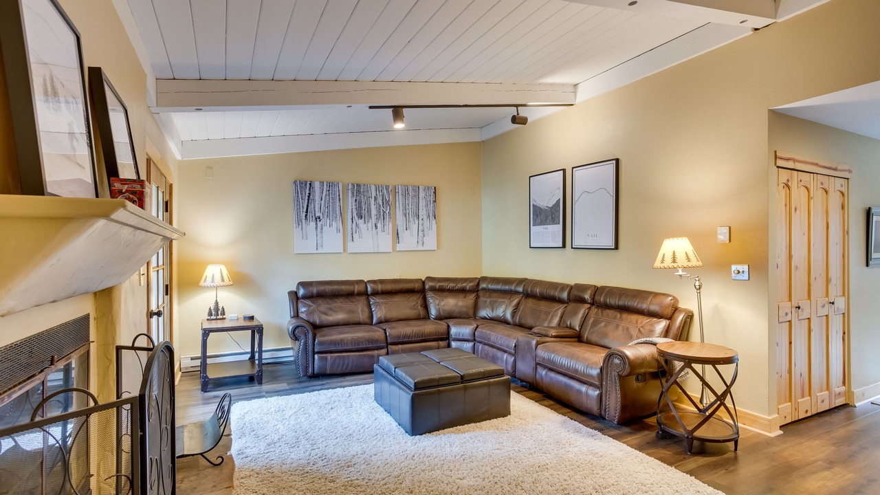 Photo of Livingroom in Intermountain