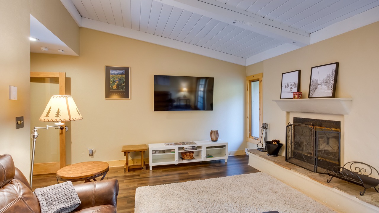 Photo of Livingroom in Intermountain