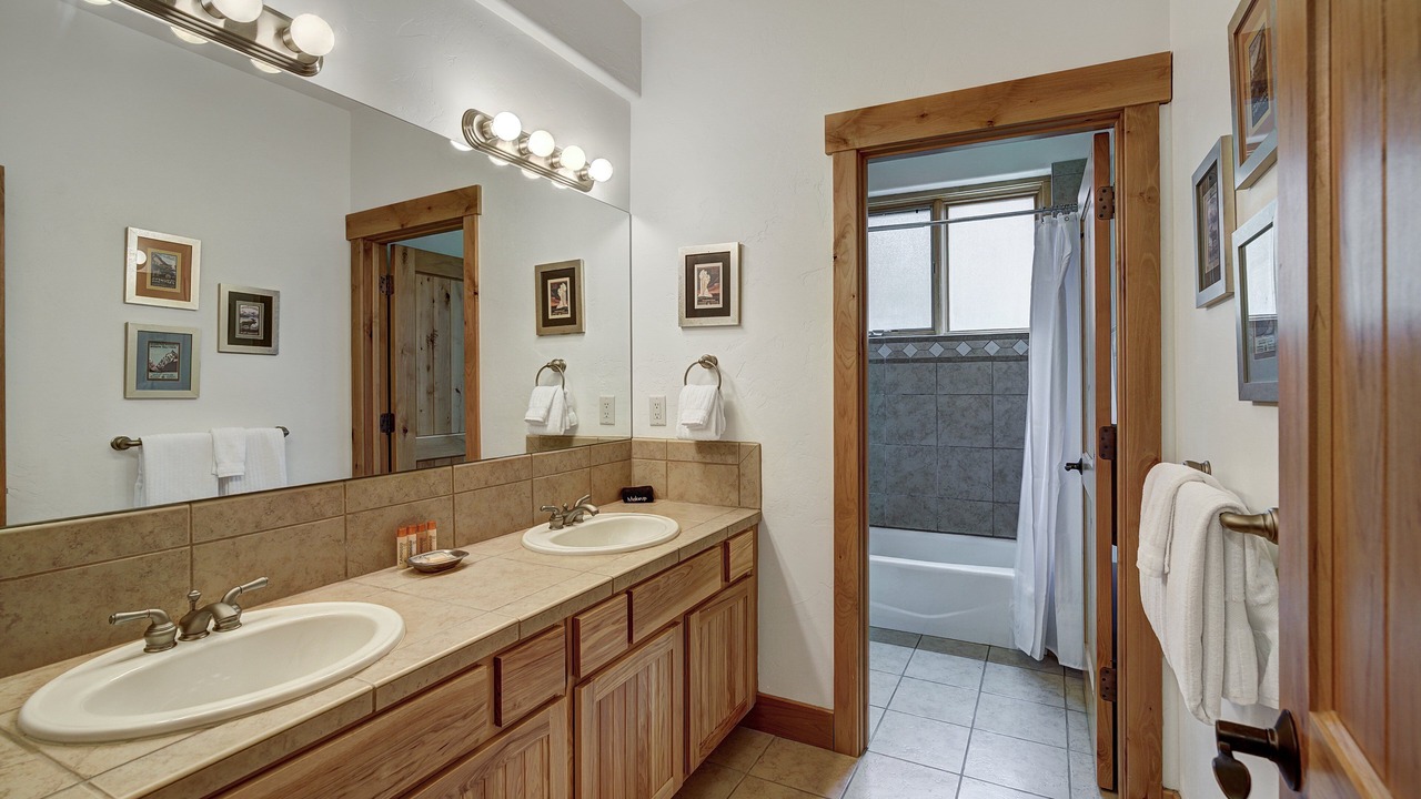 Photo of Bathroom in Woodmoor