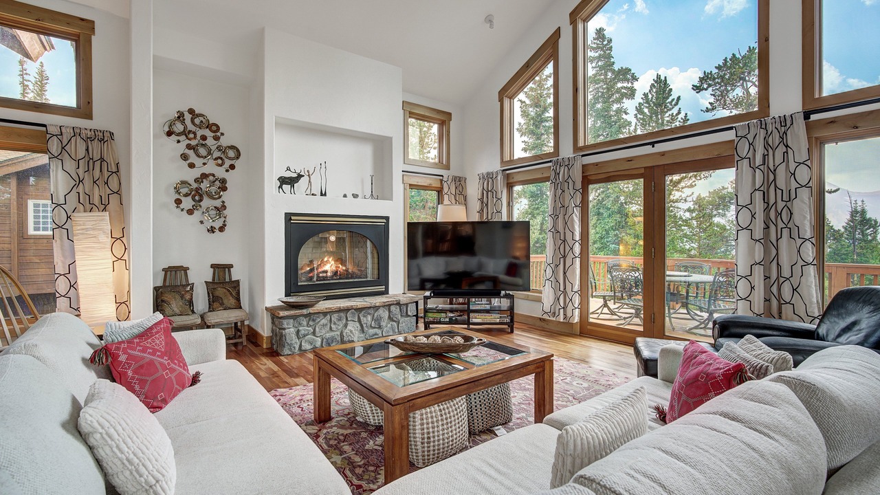 Photo of Livingroom in Woodmoor