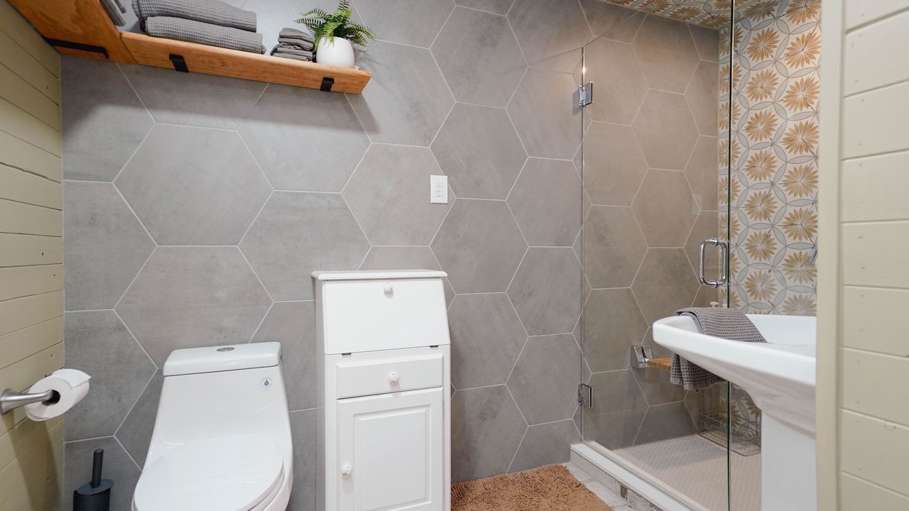 Photo of Bathroom in Loveland