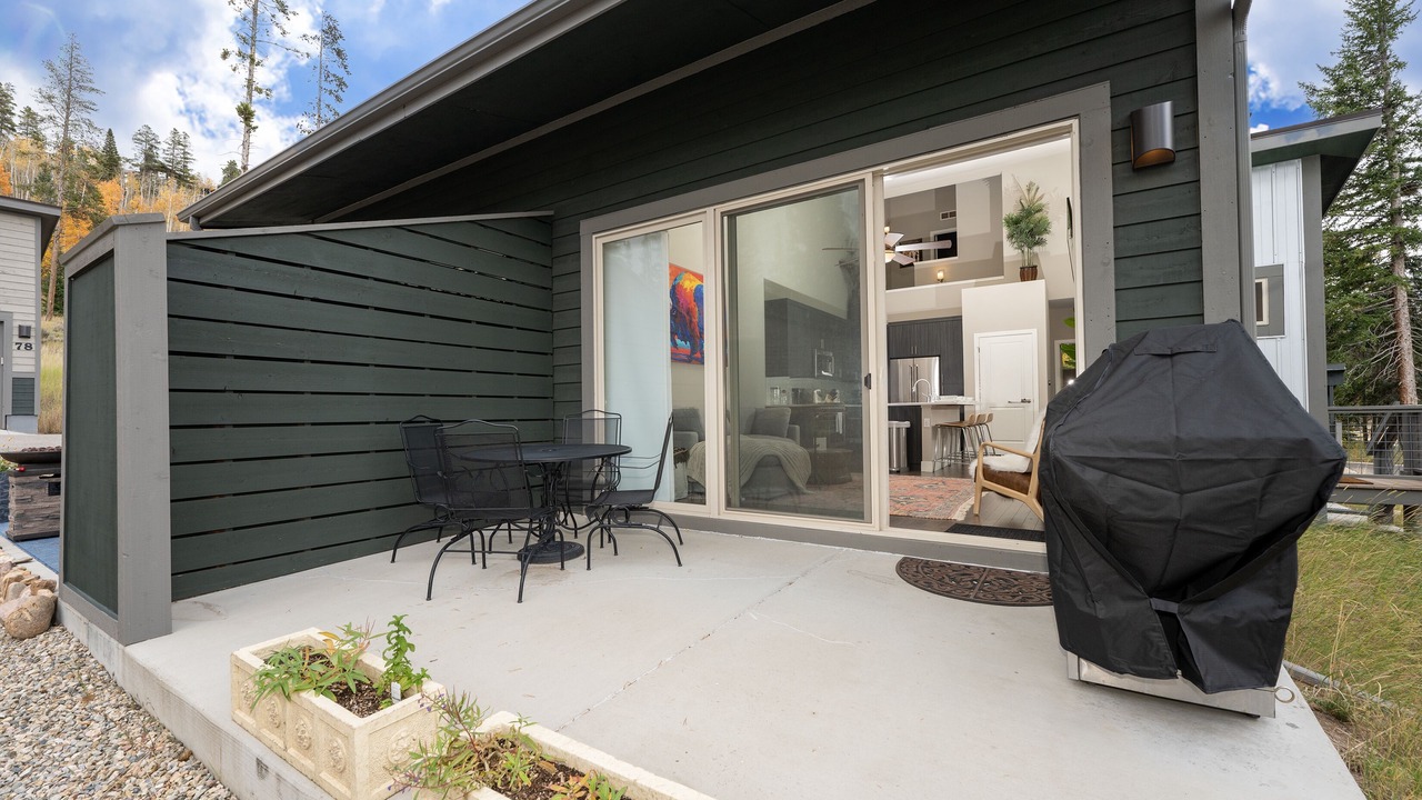Photo of Outdoor in Rendezvous