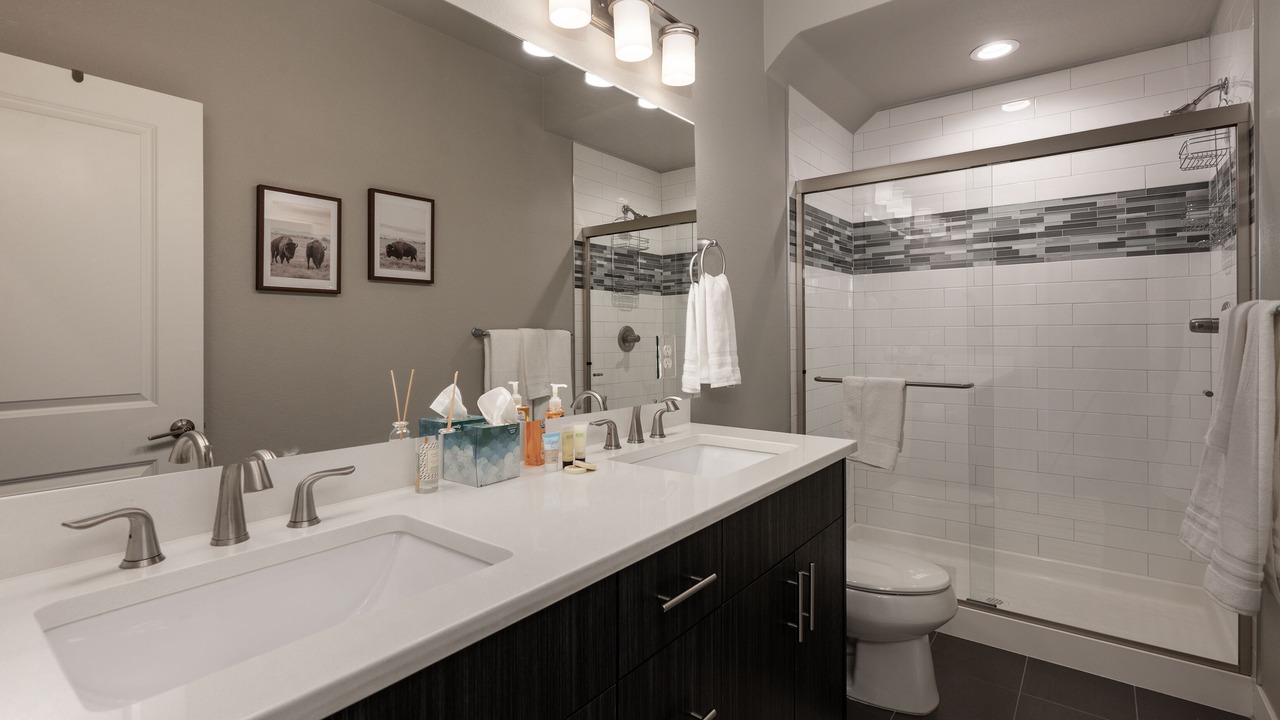 Photo of Bathroom in Rendezvous