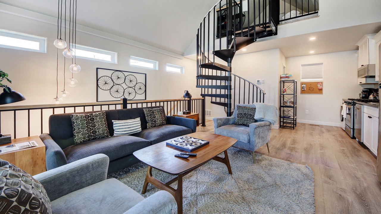 Photo of Livingroom in Central Colorado Springs