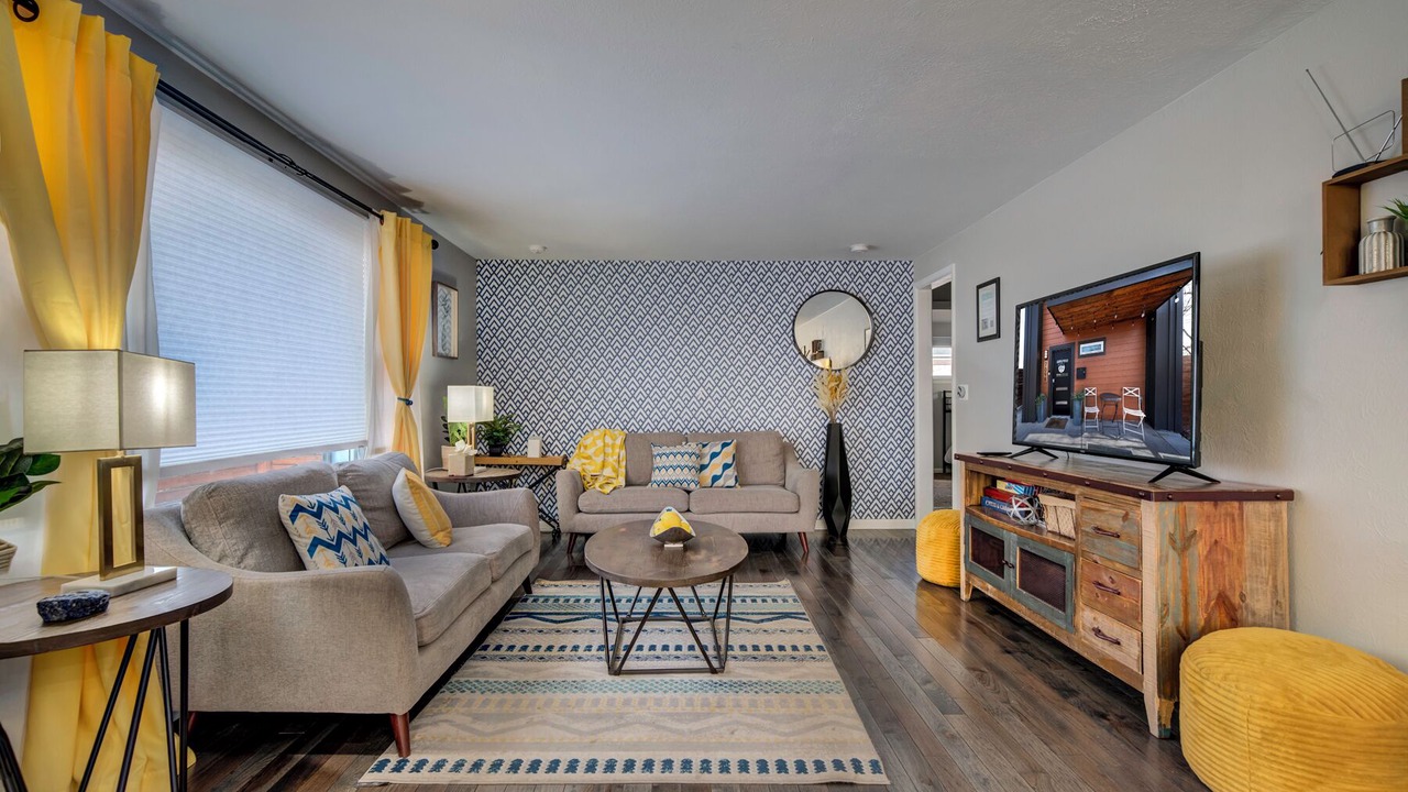 Photo of Livingroom in Central Colorado Springs
