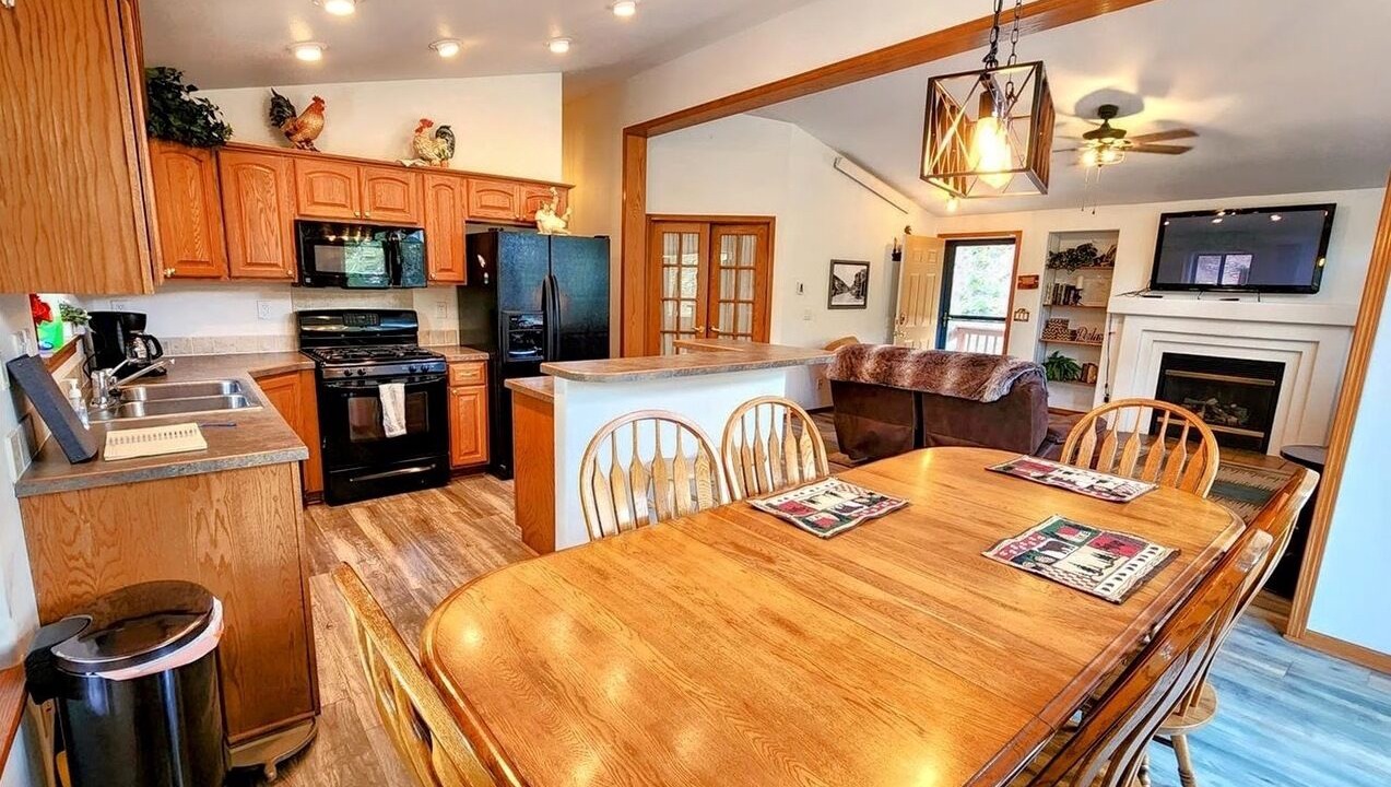 Photo of Bedroom in Idaho Springs