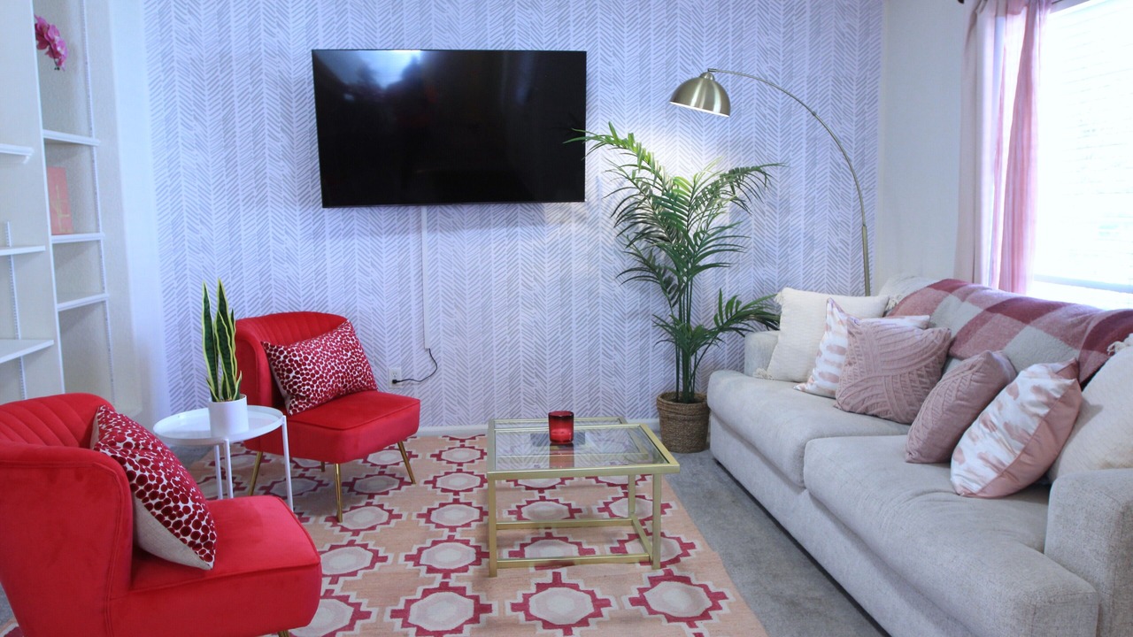 Photo of Livingroom in North Central Westminster