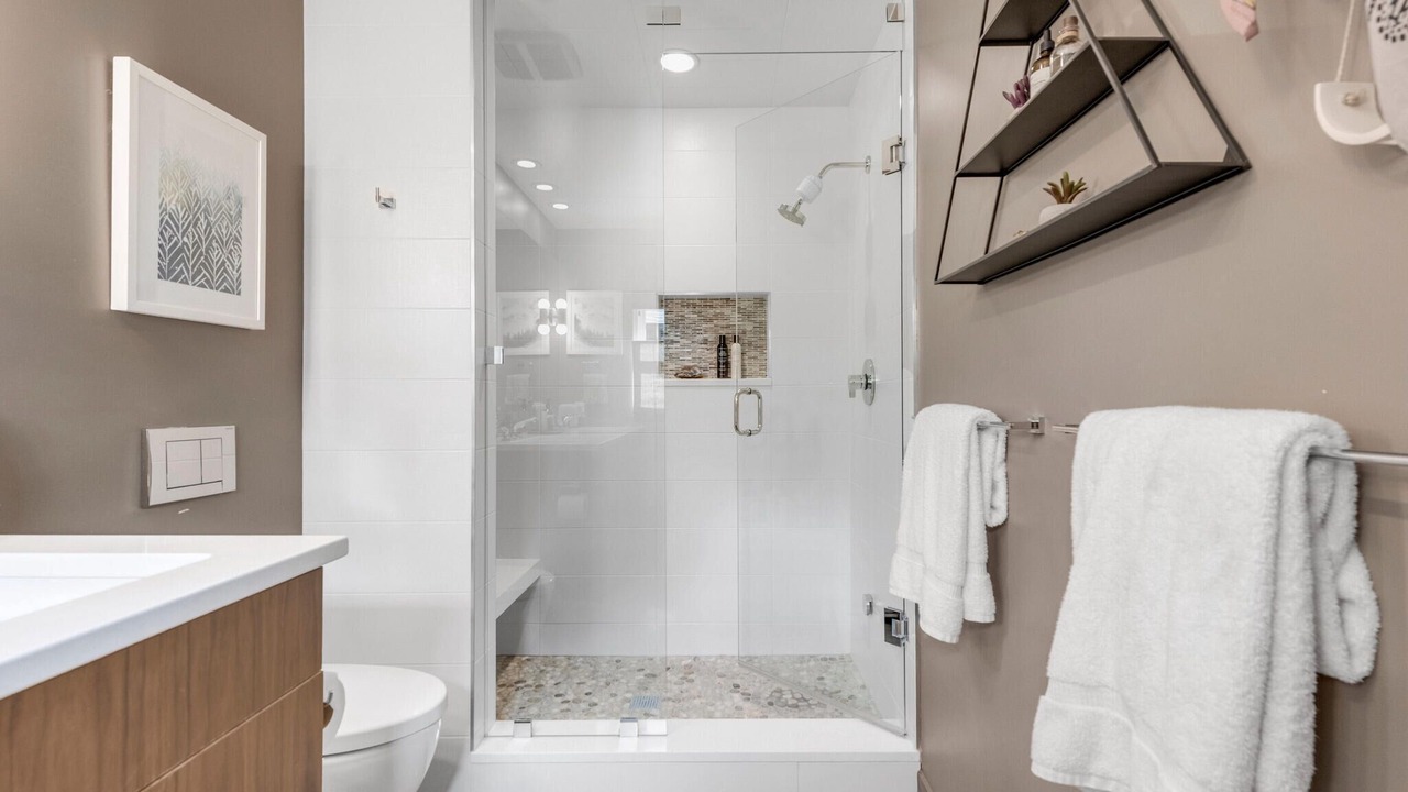 Photo of Bathroom in Central Boulder