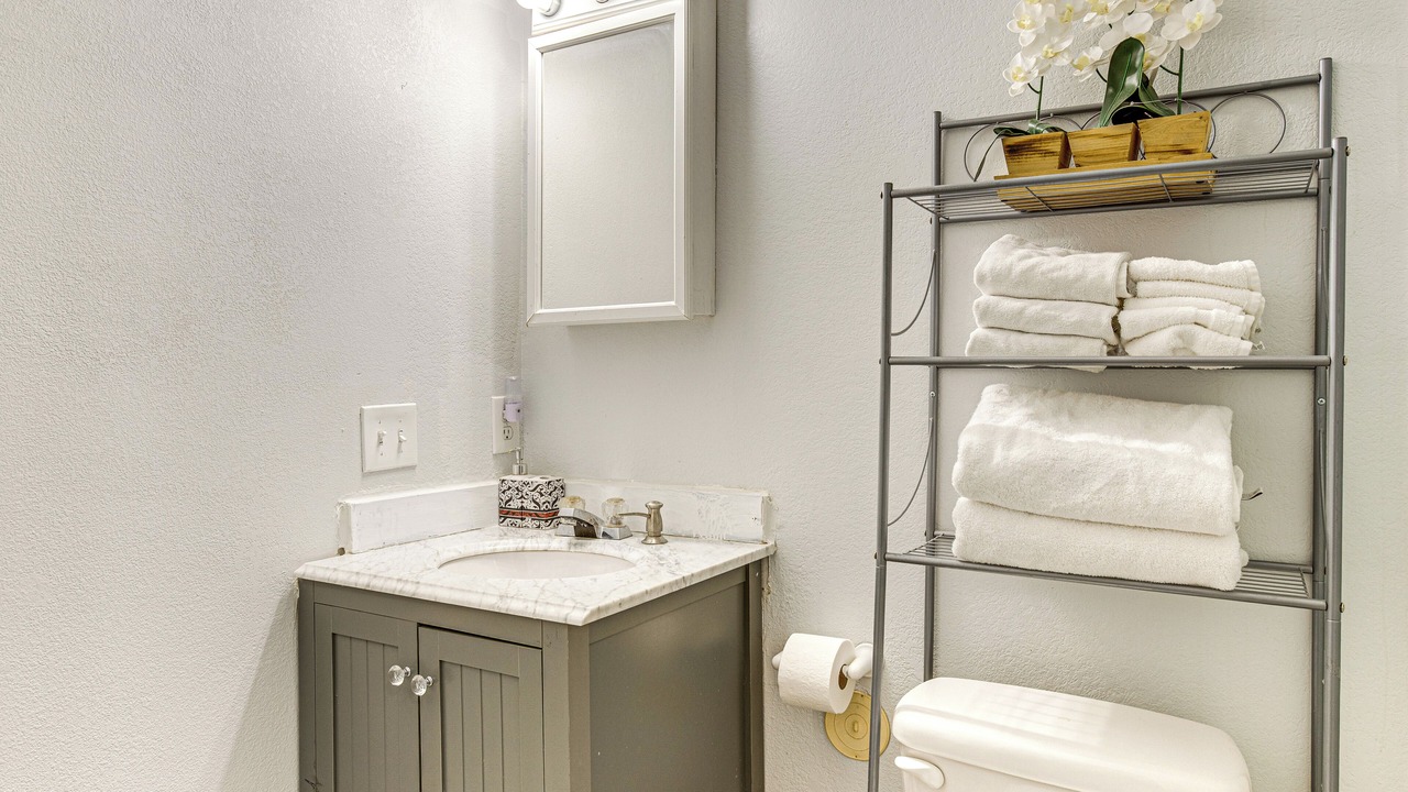 Photo of Bathroom in Montbello