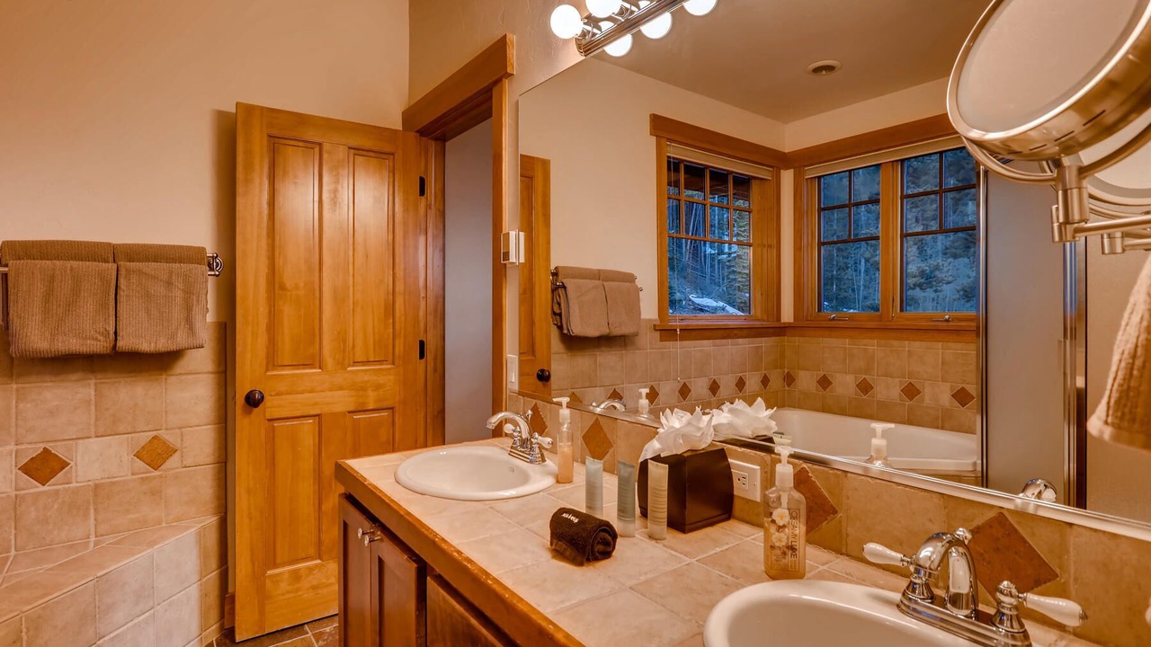 Photo of Bathroom in Breckenridge Heights