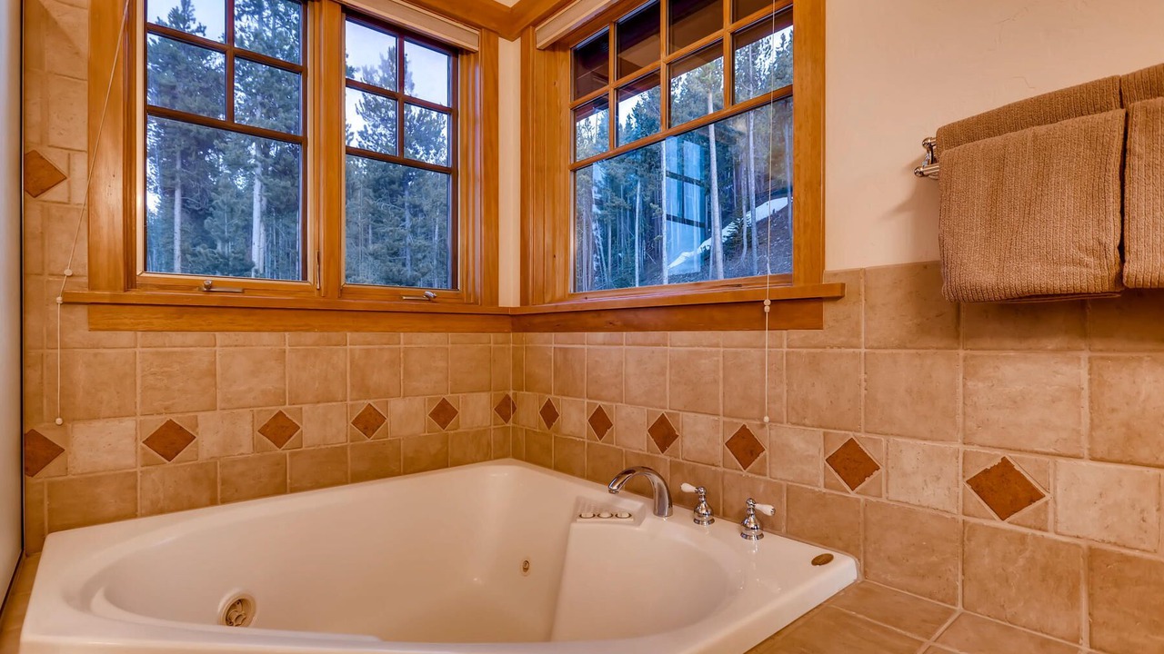 Photo of Bathroom in Breckenridge Heights