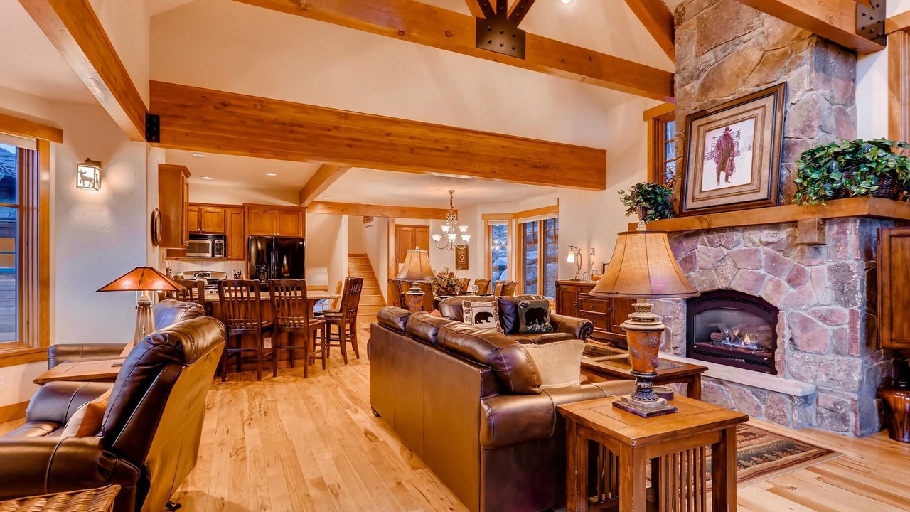 Photo of Livingroom in Breckenridge Heights