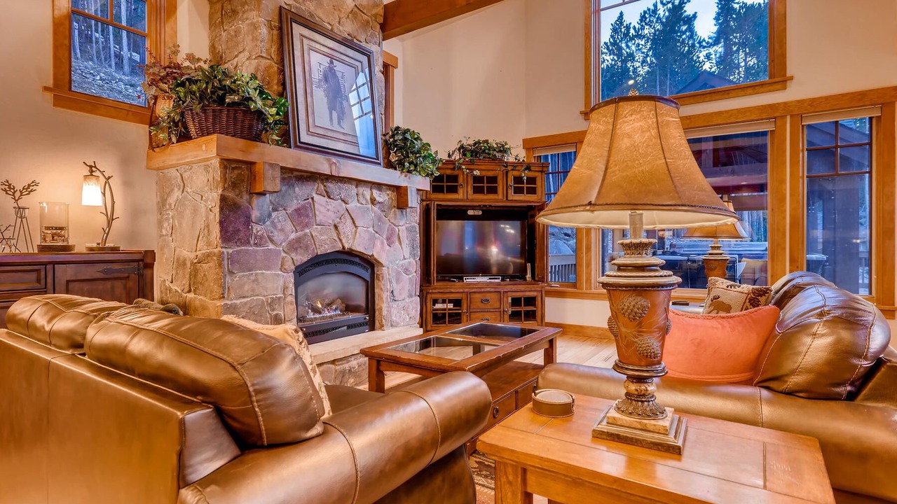 Photo of Livingroom in Breckenridge Heights