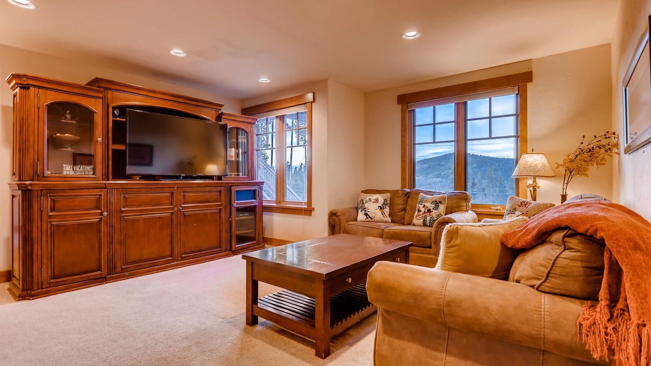 Photo of Livingroom in Breckenridge Heights