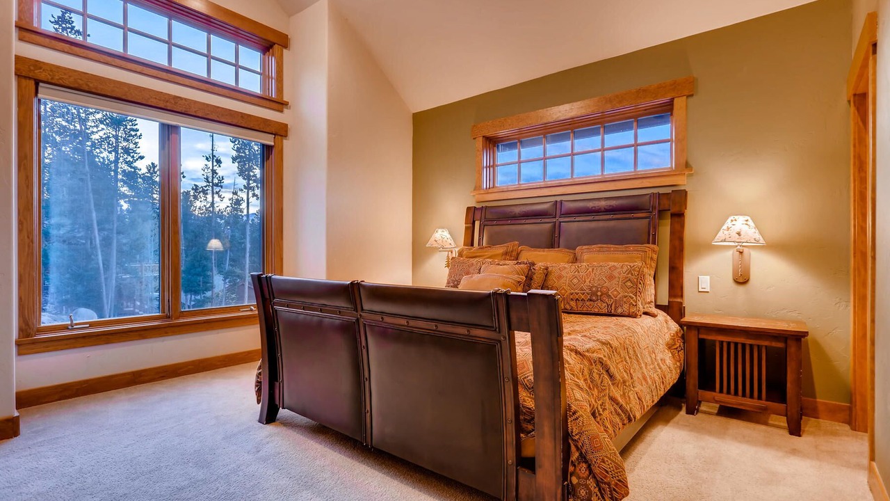 Photo of Bedroom in Breckenridge Heights