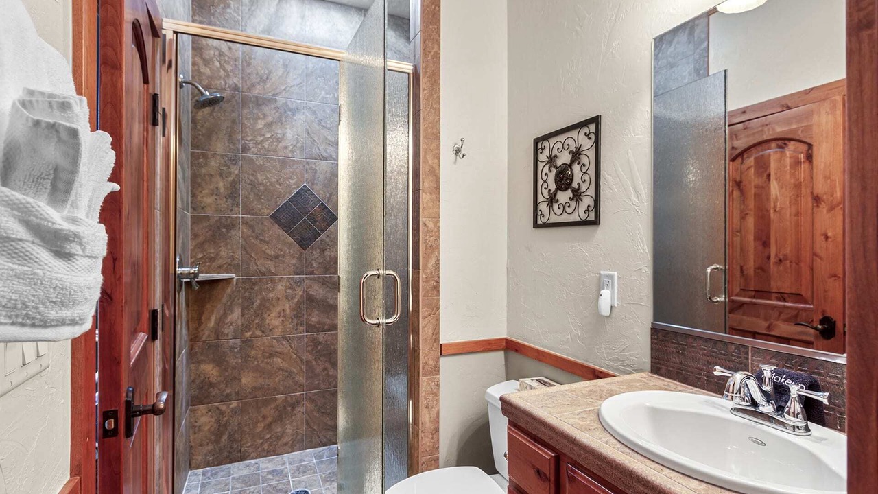 Photo of Bathroom in Three Peaks