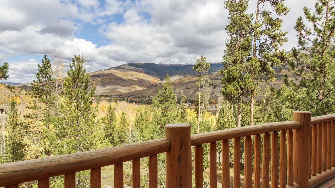 Photo of Outdoor in Three Peaks