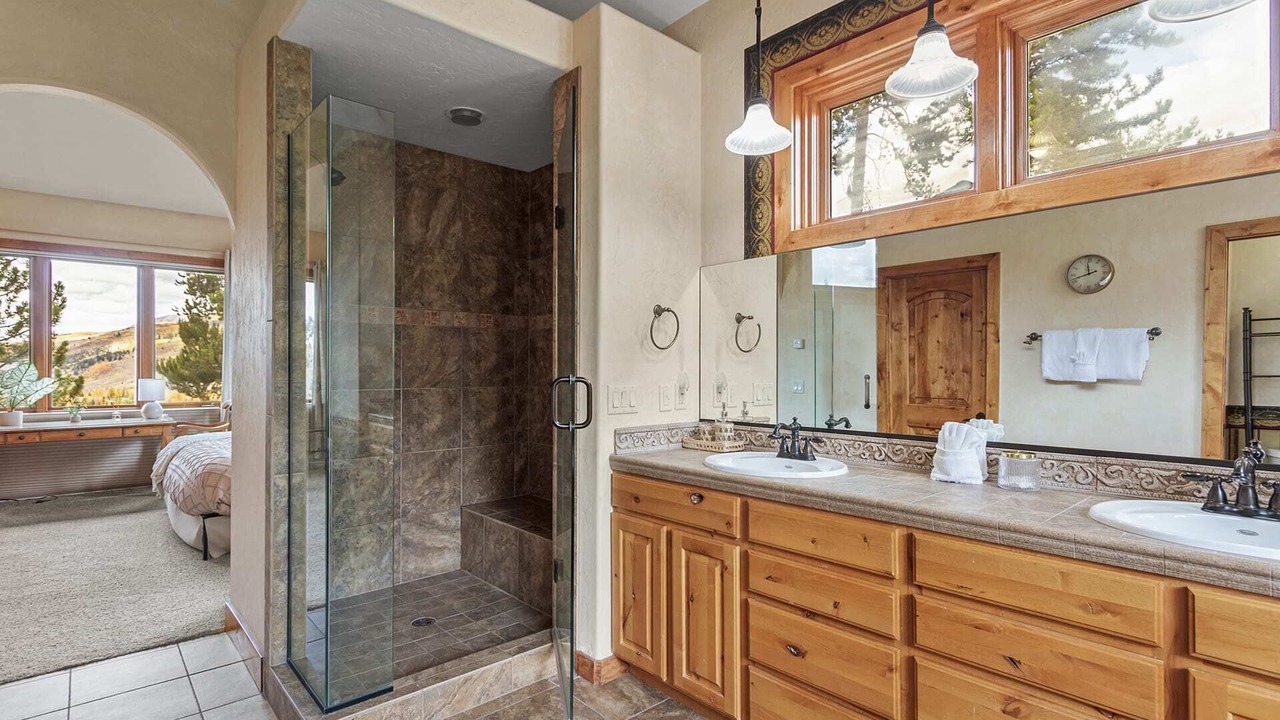 Photo of Bathroom in Three Peaks