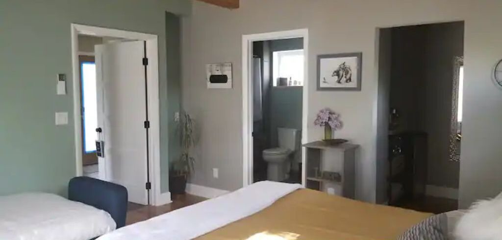 Photo of Bathroom in University Park