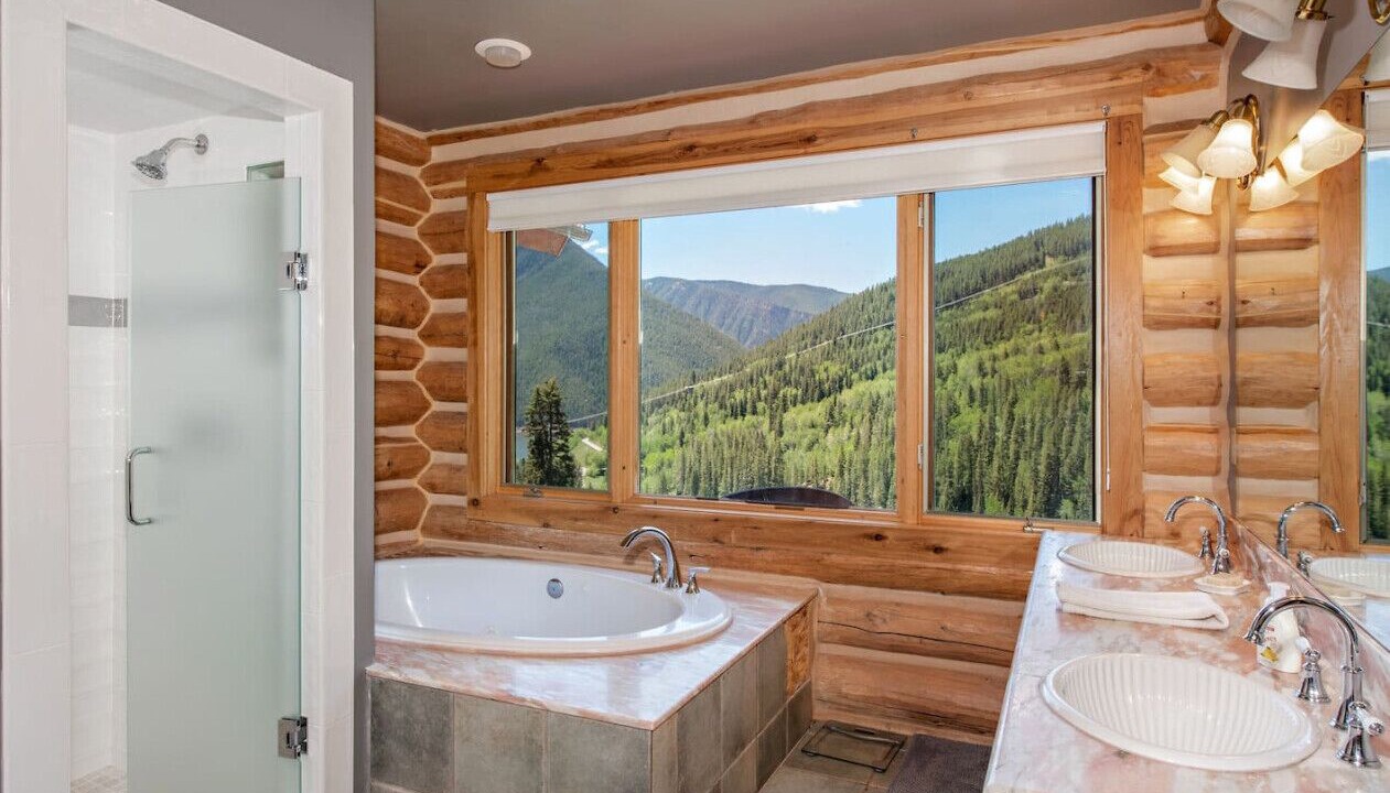 Photo of Bathroom in Basalt
