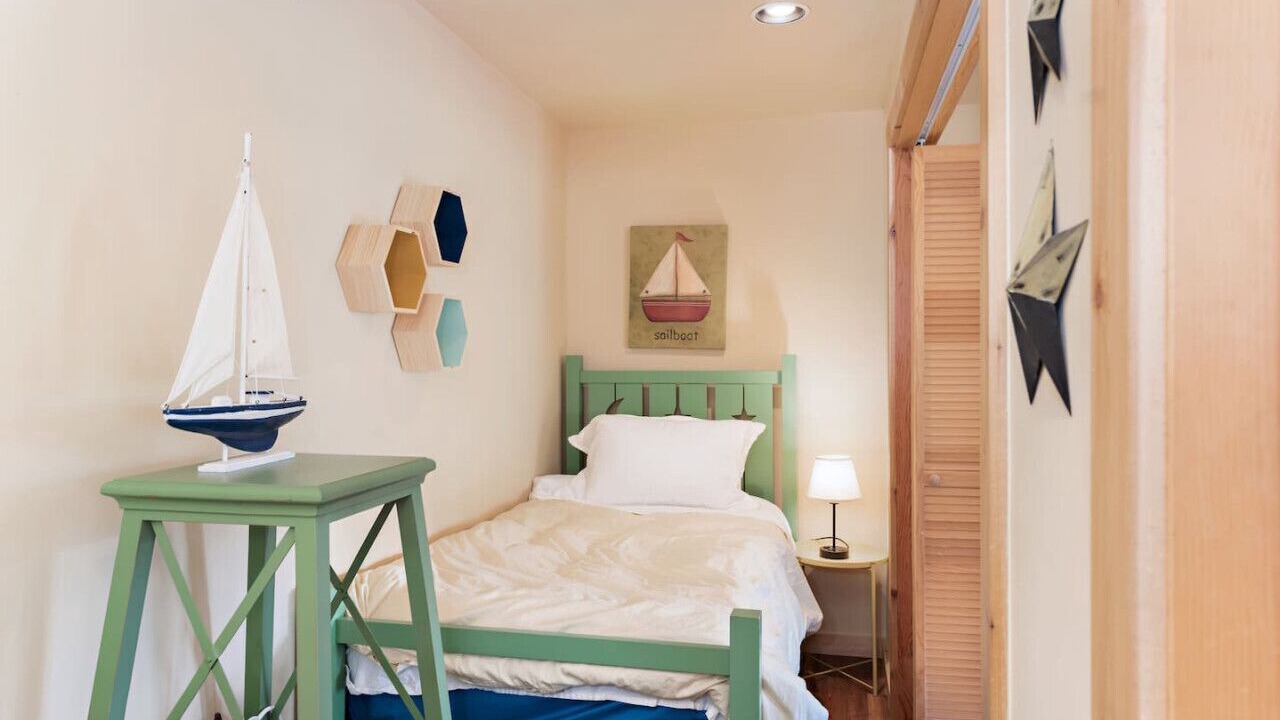 Photo of Bedroom in Basalt