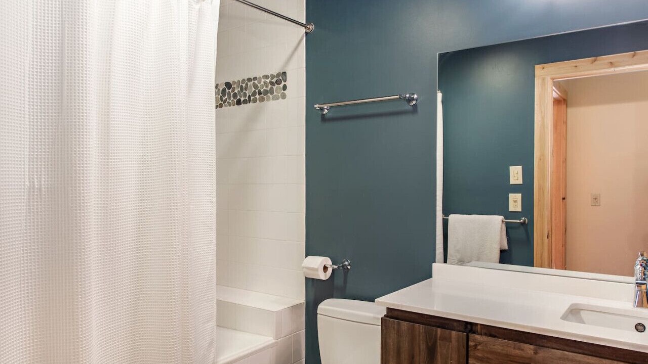 Photo of Bathroom in Basalt