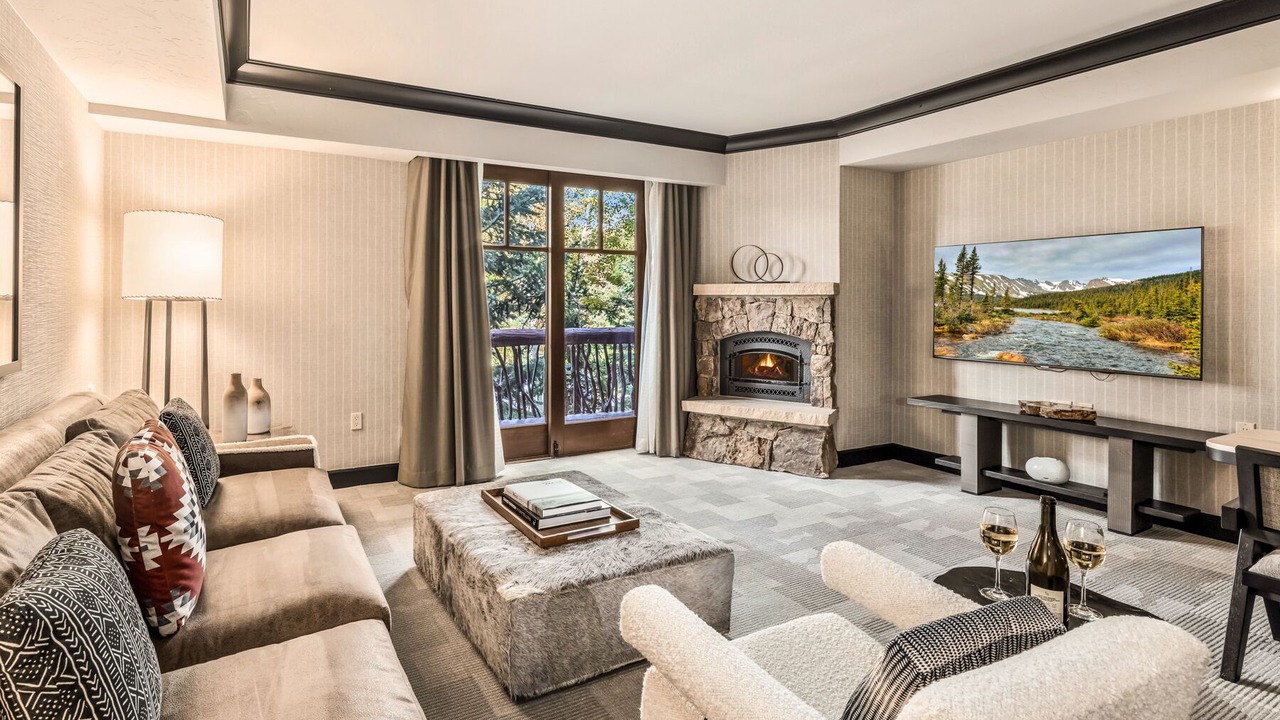 Photo of Livingroom in Avon