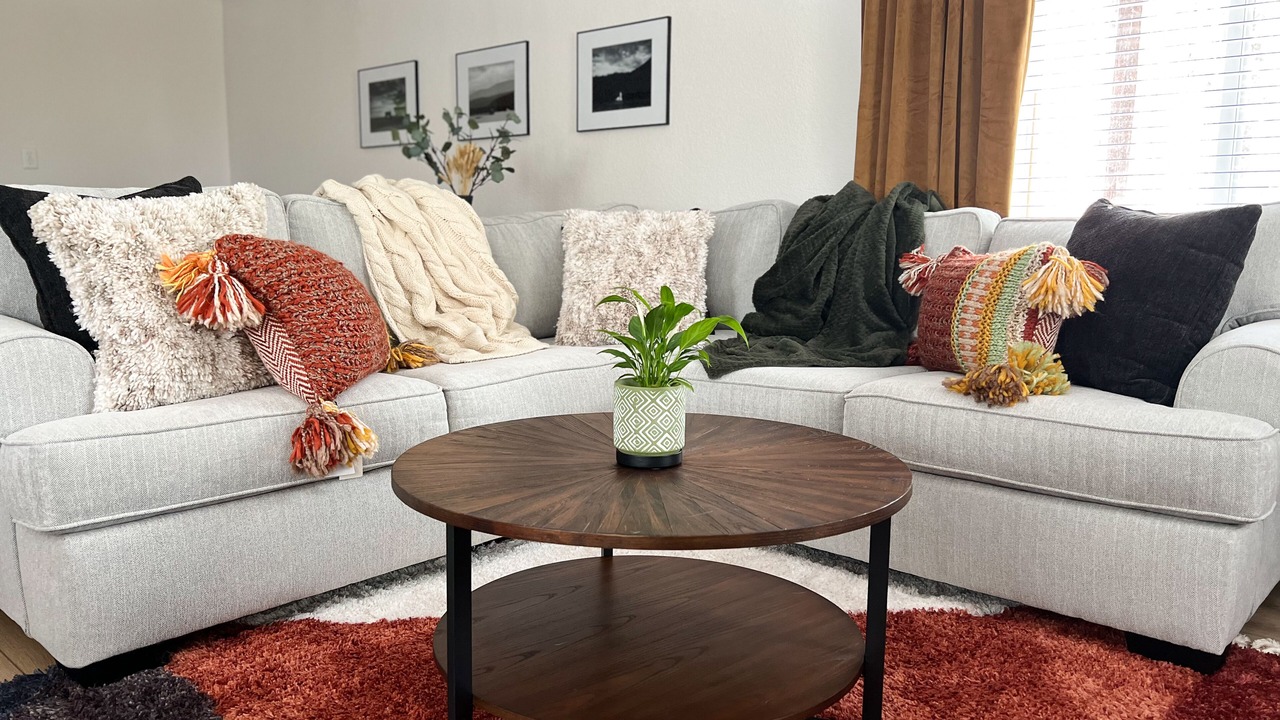 Photo of Livingroom in Bailey