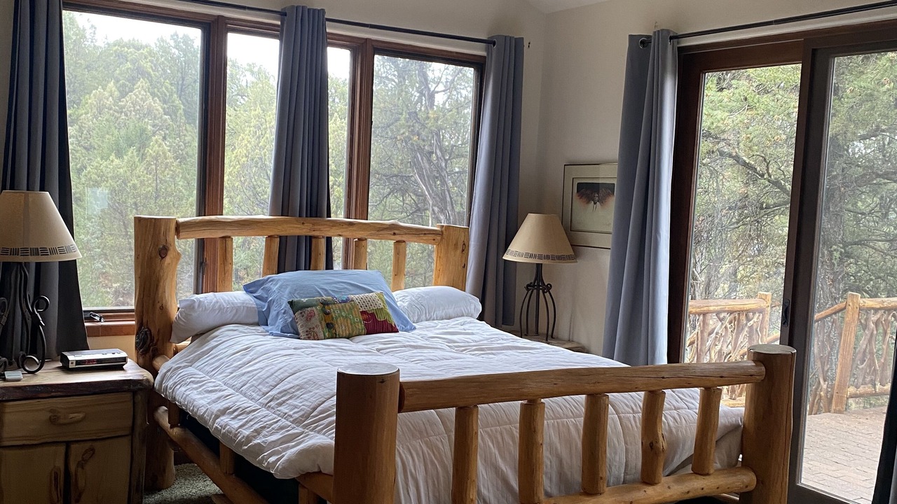 Photo of Bedroom in Elk Springs