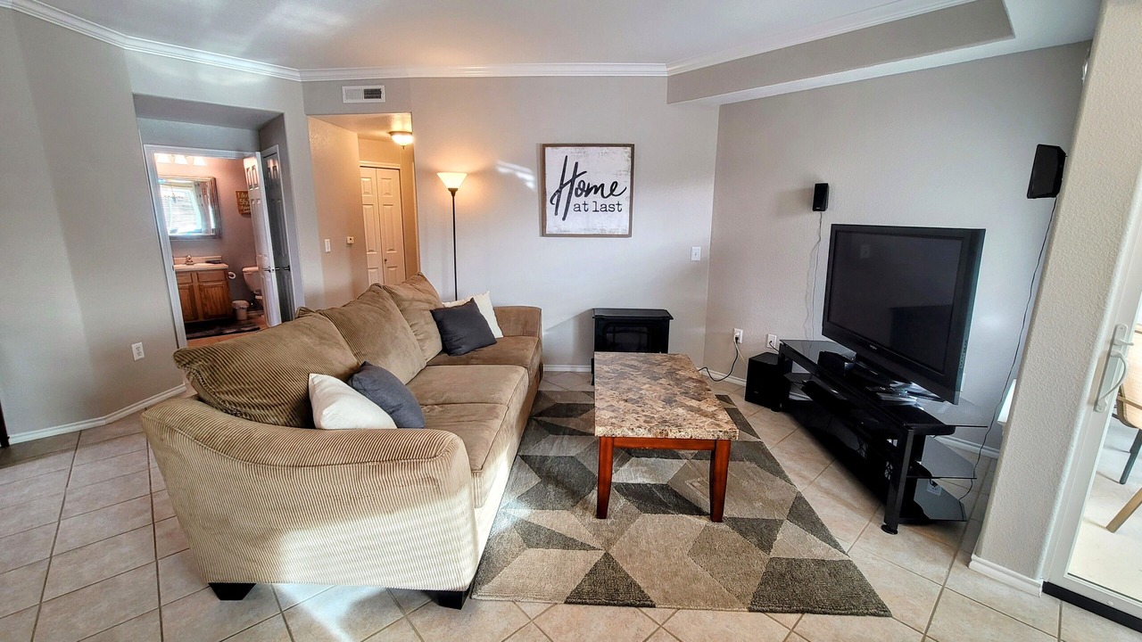 Photo of Livingroom in Stetson Hills