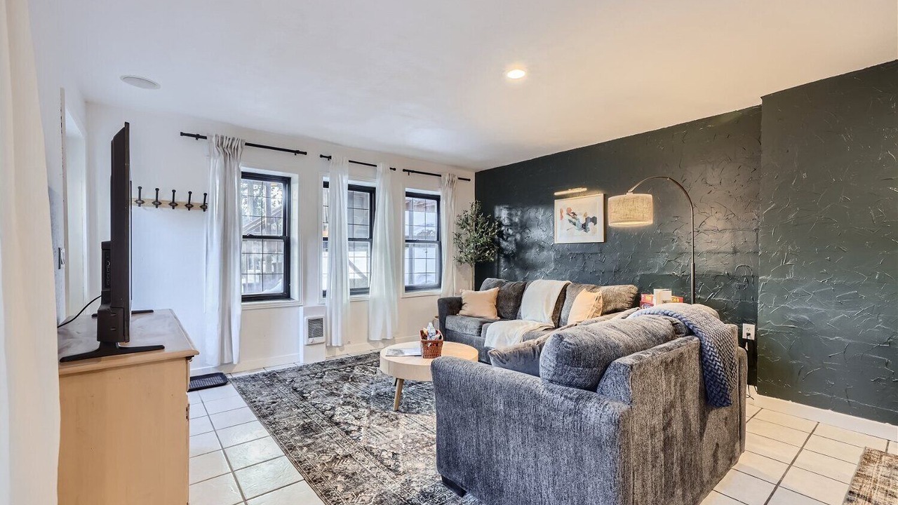 Photo of Livingroom in Shadow Mountain