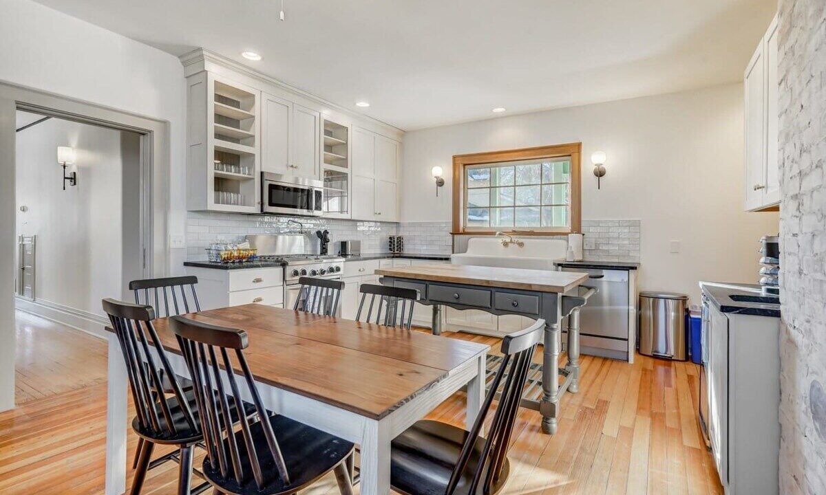 Photo of Bedroom in Old North End